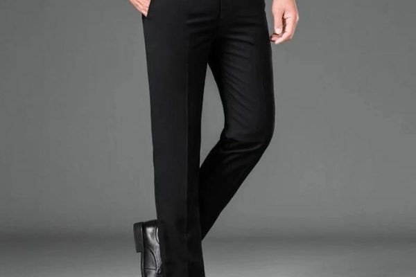 Celana Formal Cowok The Executive Skinny Fit Hitam untuk Penampilan Profesional