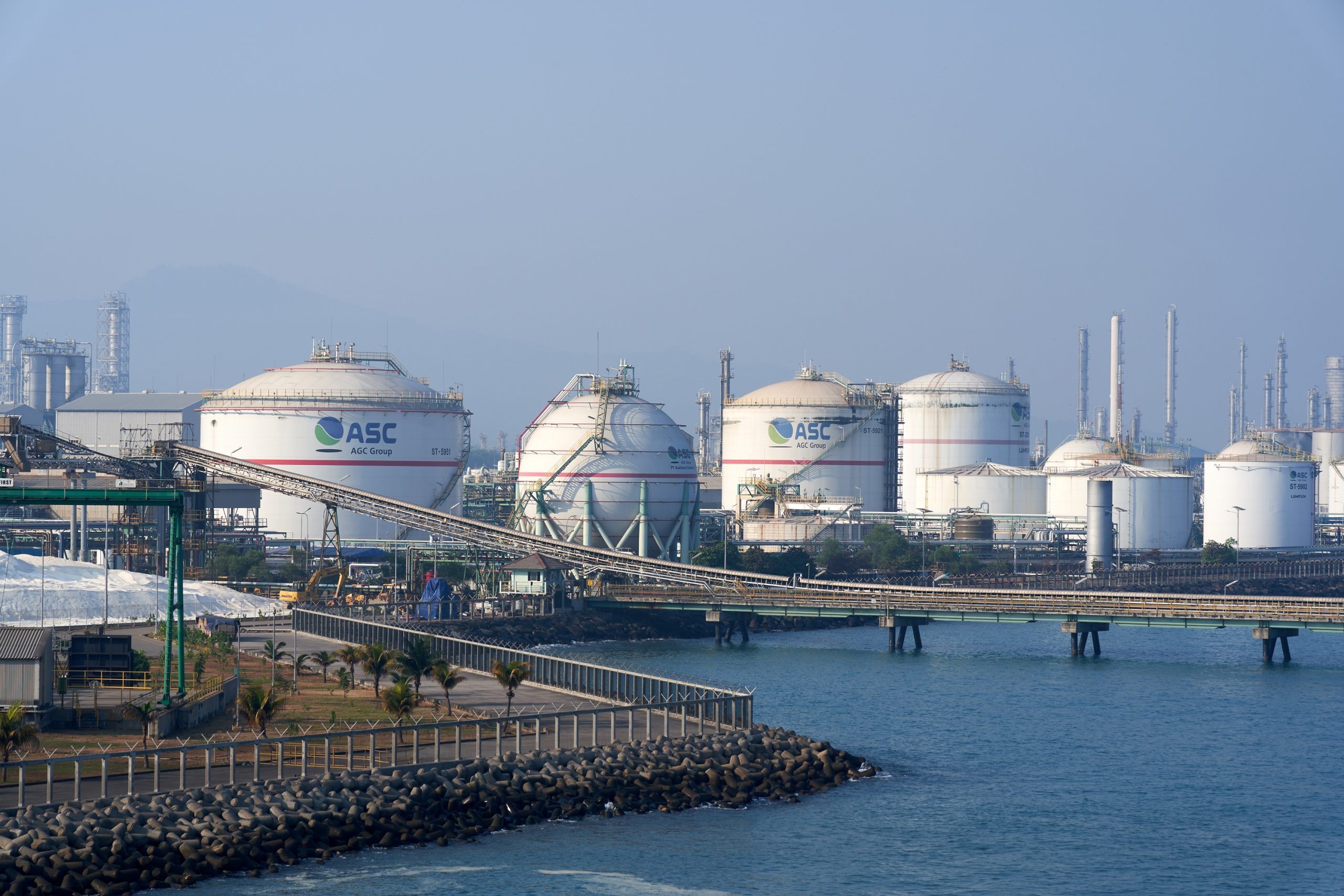 Perusahaan Indonesia Asahimas Chemical: Profil dan Kegiatan Utama